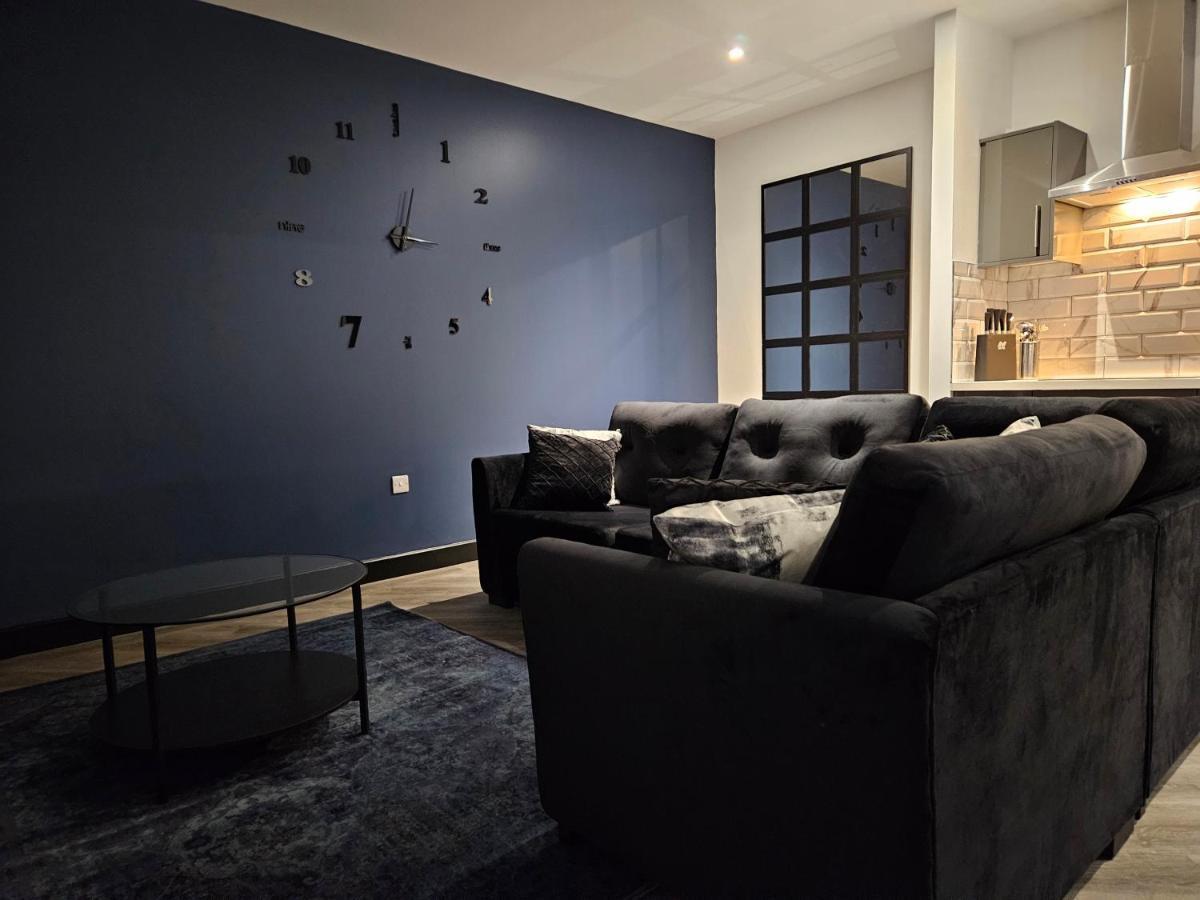 Sun - Boutique Bingley Apartment *