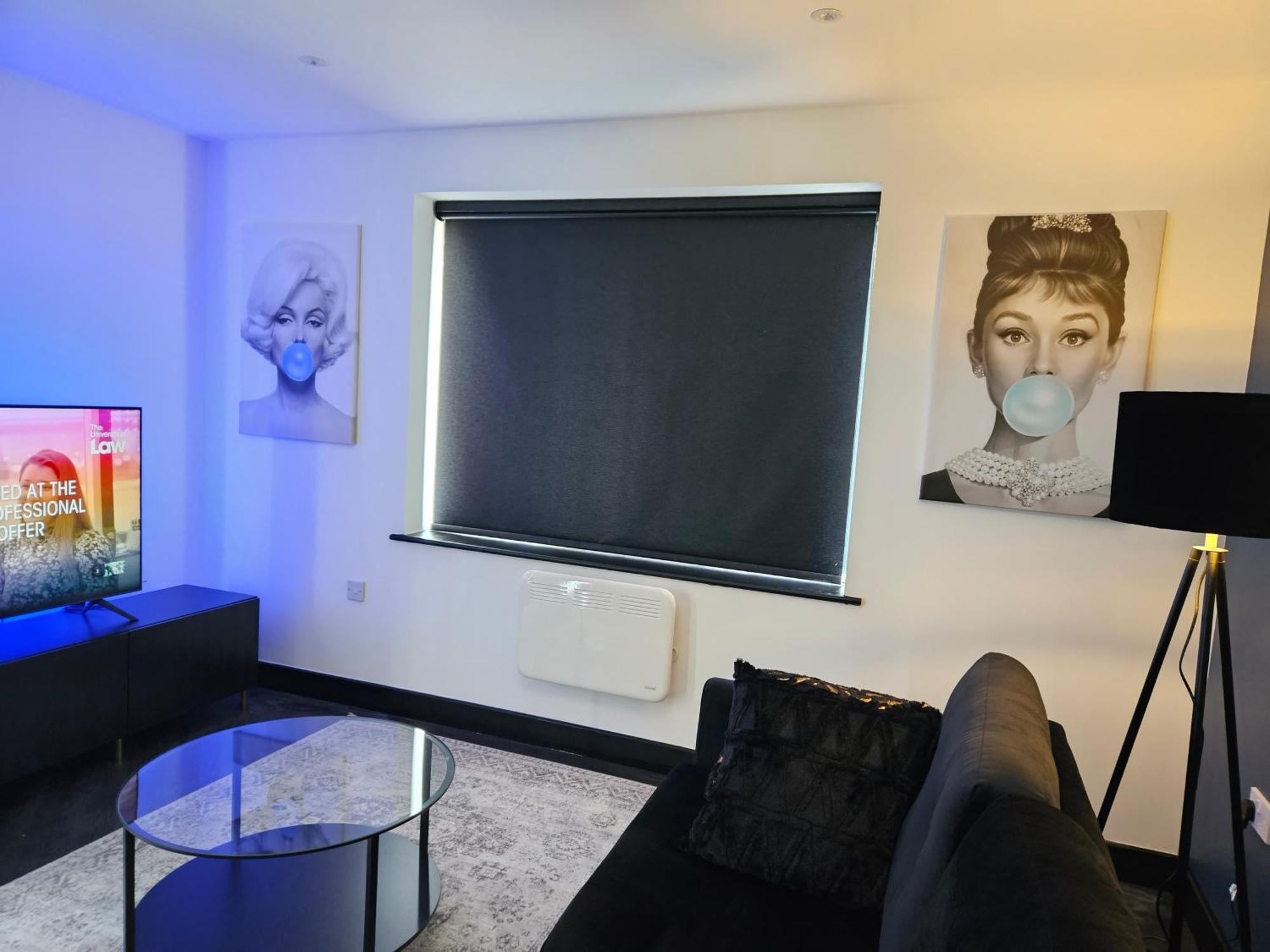 Sun - Boutique Bingley Apartment *